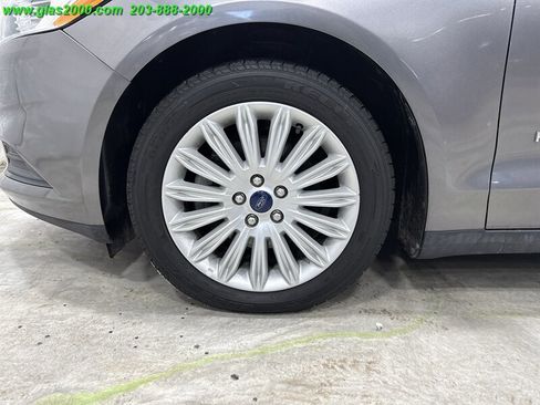 Used 2014 Ford Fusion S image 16