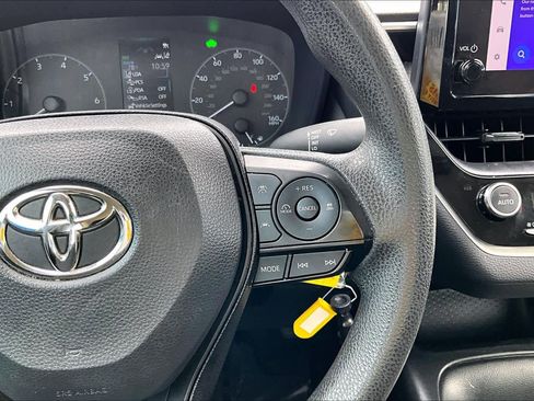 Used 2024 Toyota Corolla LE image 25