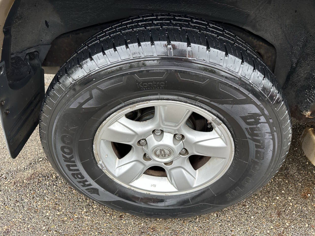 Used 2007 Toyota Sequoia Limited w/ Luxury Pkg AWD/4WD image 29