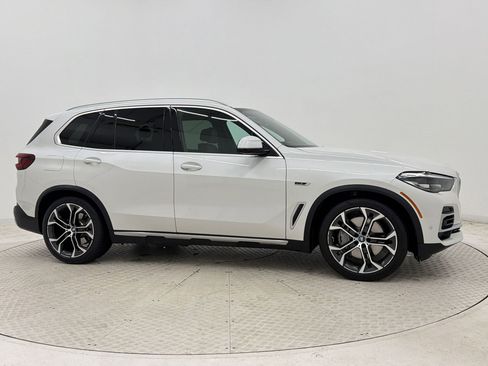 Certified 2023 BMW X5 xDrive45e w/ Climate Comfort Package image 8