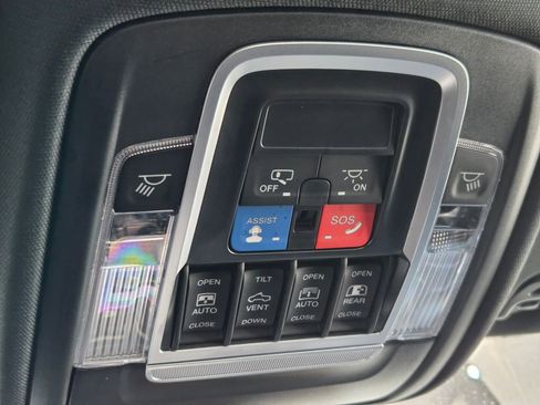 Certified 2023 RAM 1500 Big Horn AWD/4WD image 12
