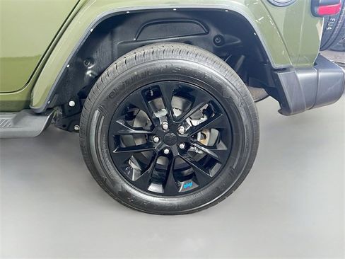 Used 2022 Jeep Wrangler Unlimited Sahara image 24