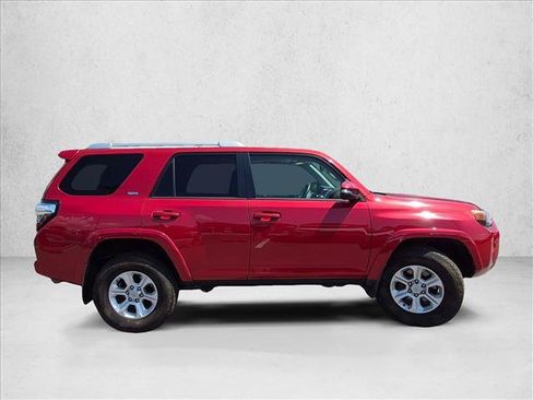 Used 2016 Toyota 4Runner SR5 Premium AWD/4WD image 4