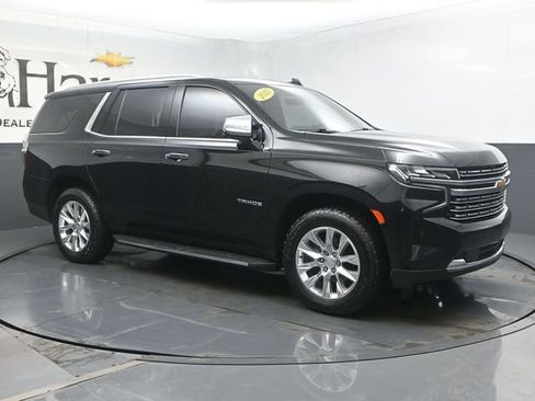 Used 2021 Chevrolet Tahoe Premier w/ Premium Package image 6