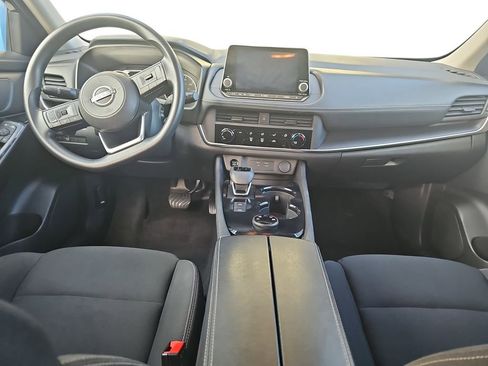 Used 2024 Nissan Rogue S AWD/4WD image 9