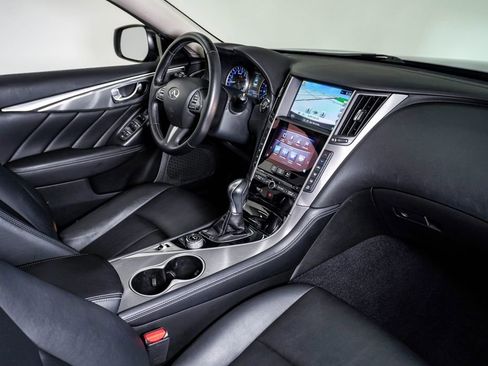 Used 2017 INFINITI Q50 Signature Edition w/ All Weather Package (L93) image 14