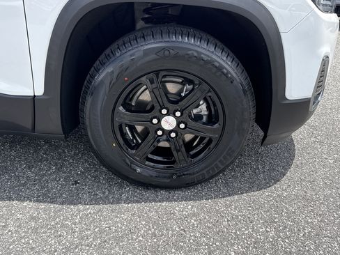 Used 2023 GMC Acadia AT4 w/ Technology Package AWD/4WD image 13