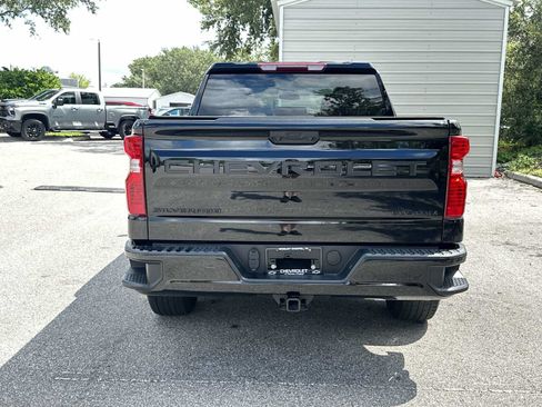 Certified 2024 Chevrolet Silverado 1500 Custom w/ LPO, Dark Essentials Package RWD image 5