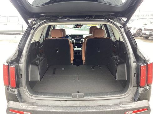 Certified 2021 Kia Sorento SX Prestige AWD/4WD image 9