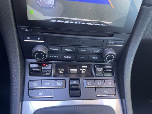 Used 2022 Porsche 718 Cayman S RWD image 15