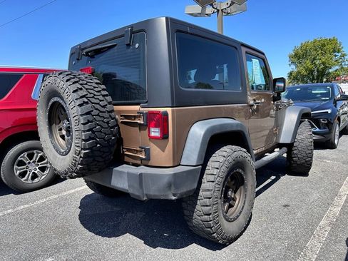 Used 2015 Jeep Wrangler Sport w/ Quick Order Package 24S AWD/4WD image 4