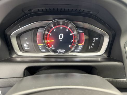 Used 2017 Volvo XC60 T6 Inscription w/ Preferred Option Package AWD/4WD image 13