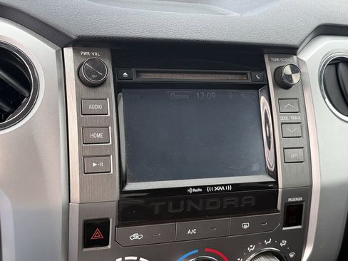 Used 2016 Toyota Tundra SR5 image 22