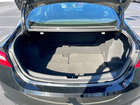 Used 2023 Chevrolet Malibu LT image 24