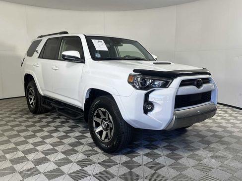 Used 2021 Toyota 4Runner TRD Off-Road image 2