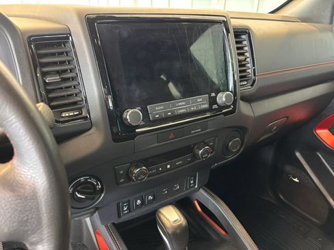 Used 2023 Nissan Frontier PRO-4X w/ Pro-4X Premium Package AWD/4WD image 18