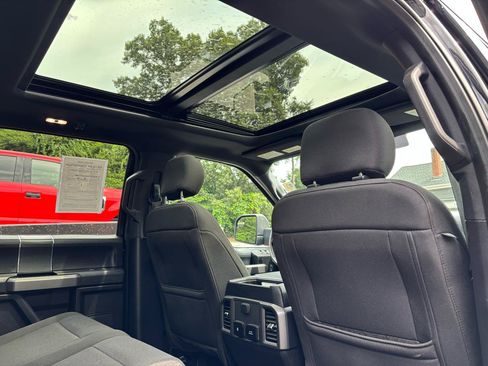 Used 2019 Ford F150 XLT w/ Equipment Group 302A Luxury AWD/4WD image 21