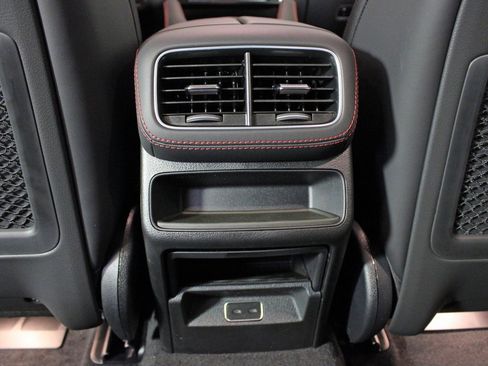 Certified 2026 Mercedes-Benz GLE 53 AMG 4MATIC image 31