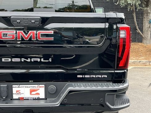 Used 2024 GMC Sierra 3500 Denali w/ Denali Reserve Package image 15