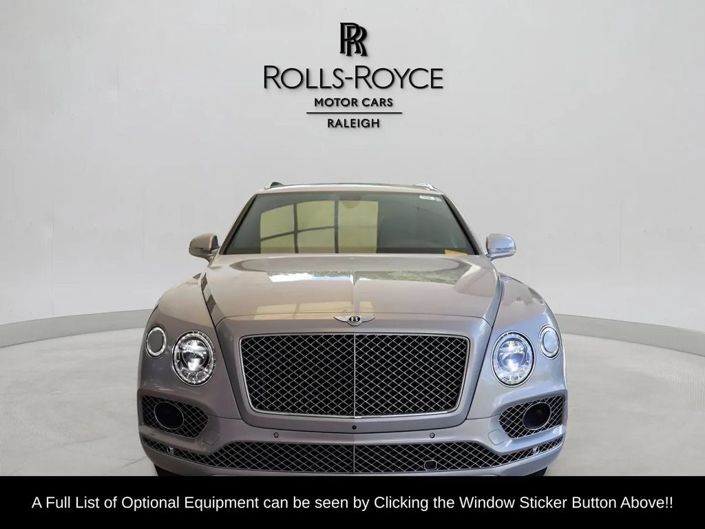 Used 2017 Bentley Bentayga AWD/4WD image 2