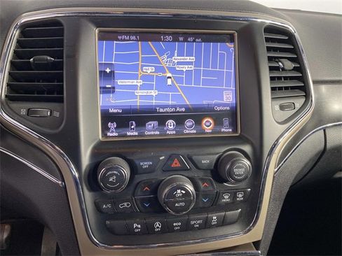 Used 2017 Jeep Grand Cherokee Limited w/ Luxury Group II image 20