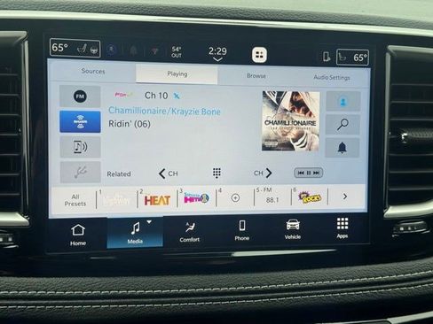 New 2027 Chrysler Pacifica Select FWD image 19