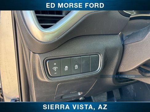 Used 2025 Kia Soul LX FWD image 23