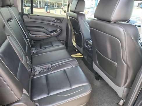 Certified 2015 Chevrolet Suburban LT w/ Luxury Package RWD image 19
