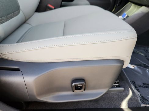 New 2026 Volvo EX30 Cross Country Ultra image 19