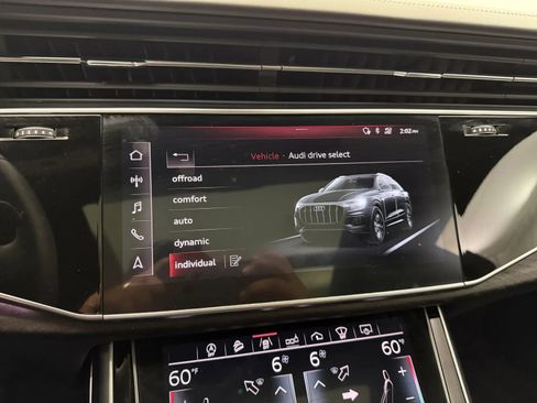 Used 2019 Audi Q8 Prestige AWD/4WD image 36