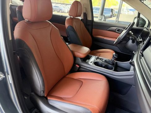 Used 2026 Kia Carnival SX Prestige FWD image 21