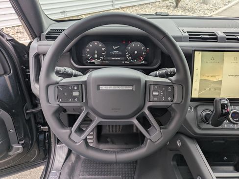 New 2026 Land Rover Defender 110 X-Dynamic SE AWD/4WD image 16