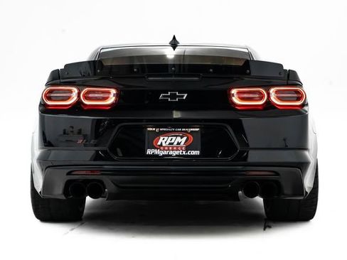 Used 2020 Chevrolet Camaro SS image 3