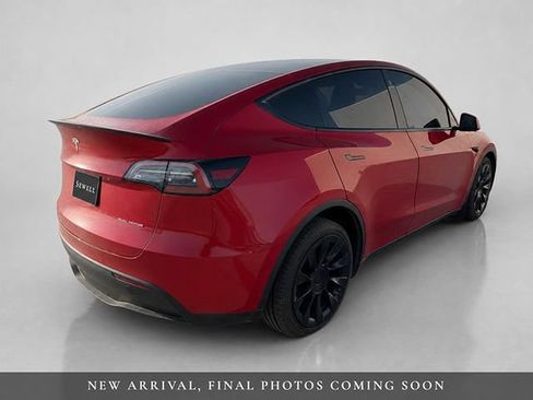 Used 2021 Tesla Model Y Long Range AWD/4WD image 4