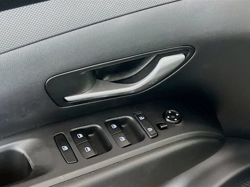 Used 2022 Hyundai Tucson SEL FWD image 16