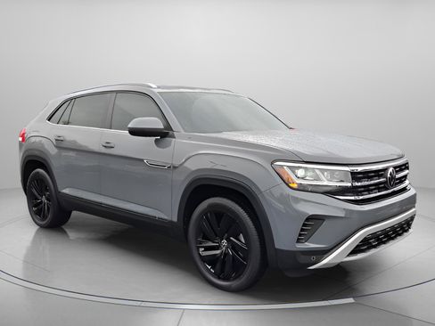 Used 2021 Volkswagen Atlas Cross Sport SE FWD image 7