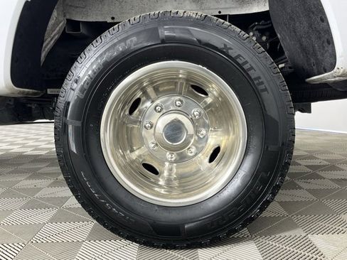 Used 2024 Ford F350 XLT image 11