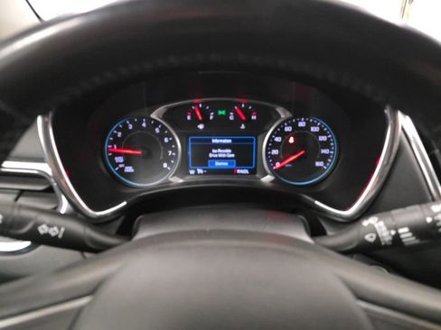 Used 2019 Chevrolet Equinox LT image 16