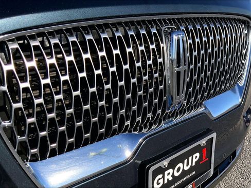 Used 2022 Lincoln Aviator Reserve w/ Equipment Group 201A image 35