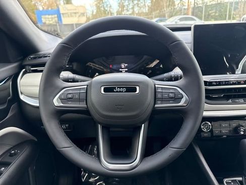 New 2026 Jeep Compass Limited image 18