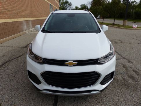 Used 2018 Chevrolet Trax LT AWD/4WD image 15