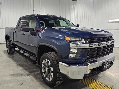 Used 2021 Chevrolet Silverado 3500 LT w/ Convenience Package image 4