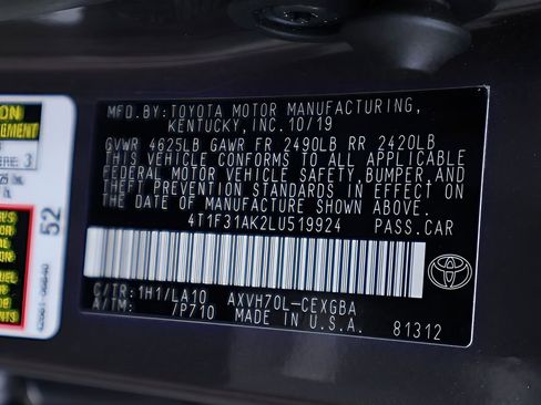 Certified 2020 Toyota Camry XLE FWD image 27