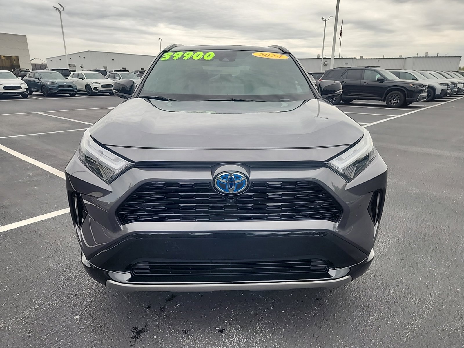 Used 2024 Toyota RAV4 XSE w/ Advanced Technology Package AWD/4WD image 10