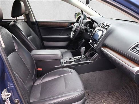 Used 2019 Subaru Outback 2.5i Limited AWD/4WD image 25