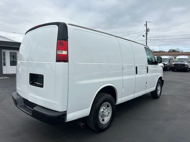 Used 2016 Chevrolet Express 2500 RWD image 5