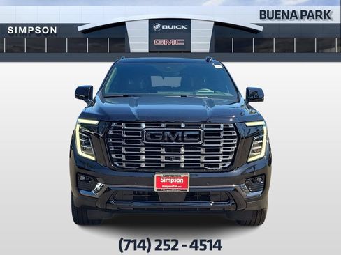 Used 2026 GMC Yukon Denali Ultimate AWD/4WD image 3