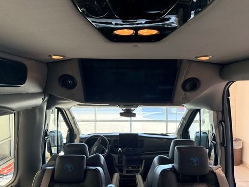 New 2023 Ford Transit 250 Medium Roof AWD w/ Exterior Upgrade Package image 17