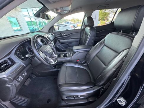 Used 2023 GMC Acadia SLT AWD/4WD image 12