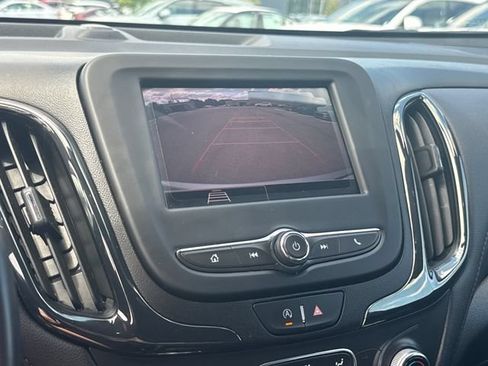 Used 2022 Chevrolet Equinox RS AWD/4WD image 20